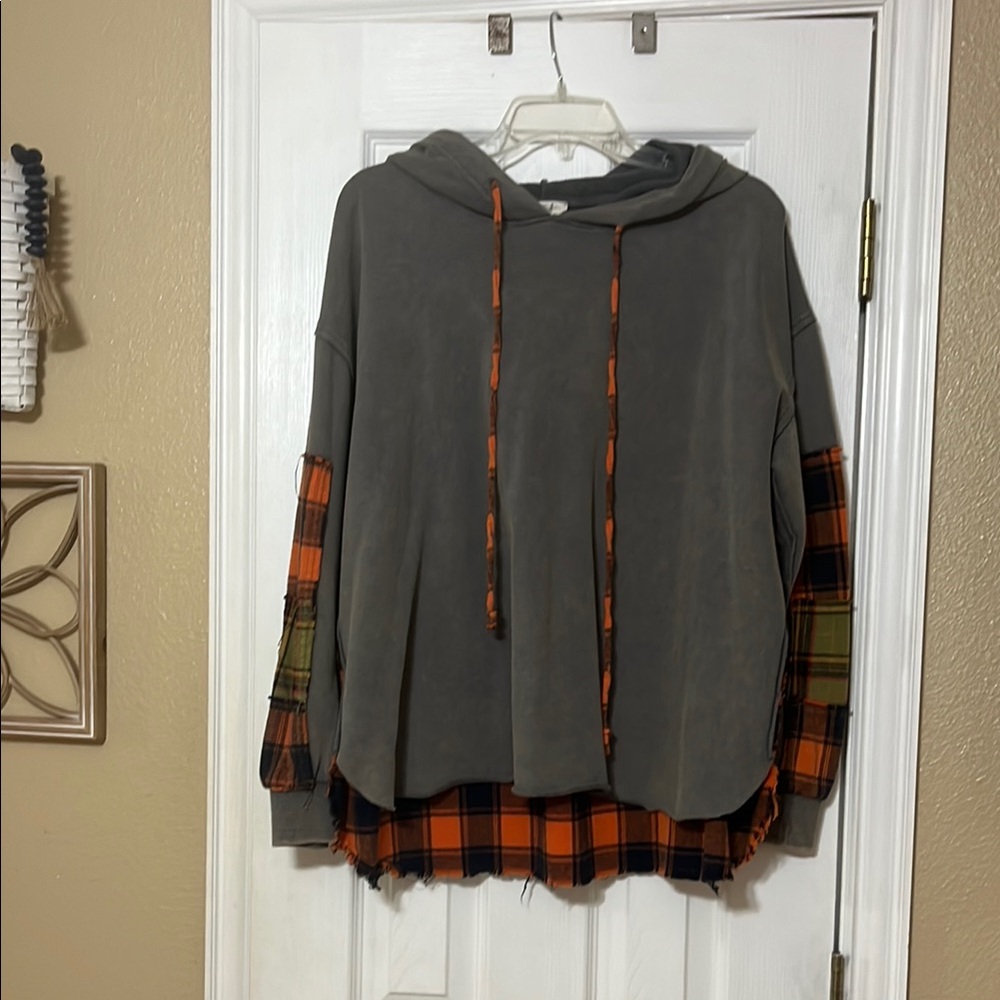Easel Charcoal Hoodie